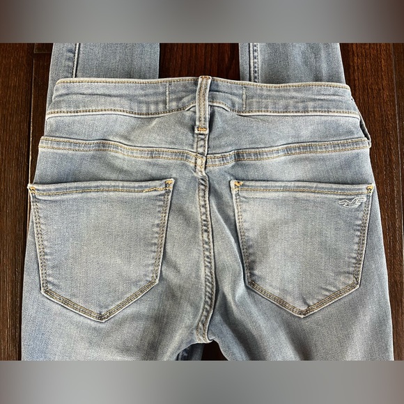 Hollister Distressed Jeans - Picture 7 of 10